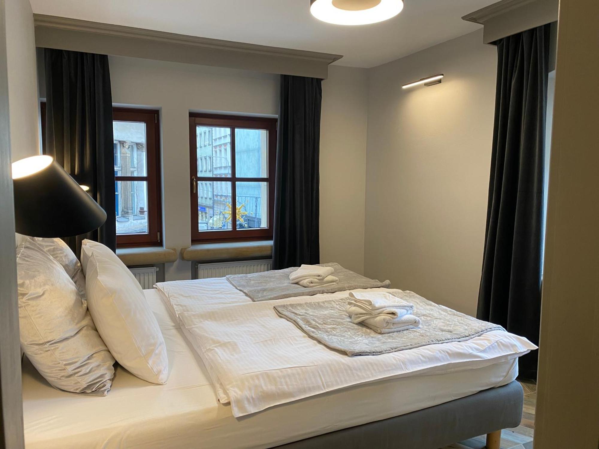 Arte-Locum Apartamenty Przy Rynku Вроцлав Екстериор снимка